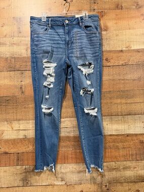 New With Tags American Eagle Indigo Shadow Destroyed Stretch Jeggings Size 18